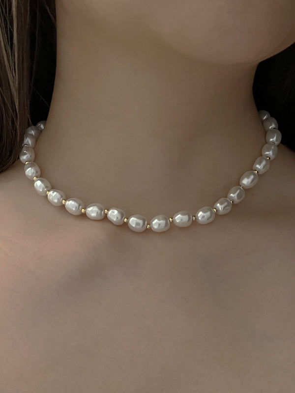 Baroque Faux Pearl Necklace