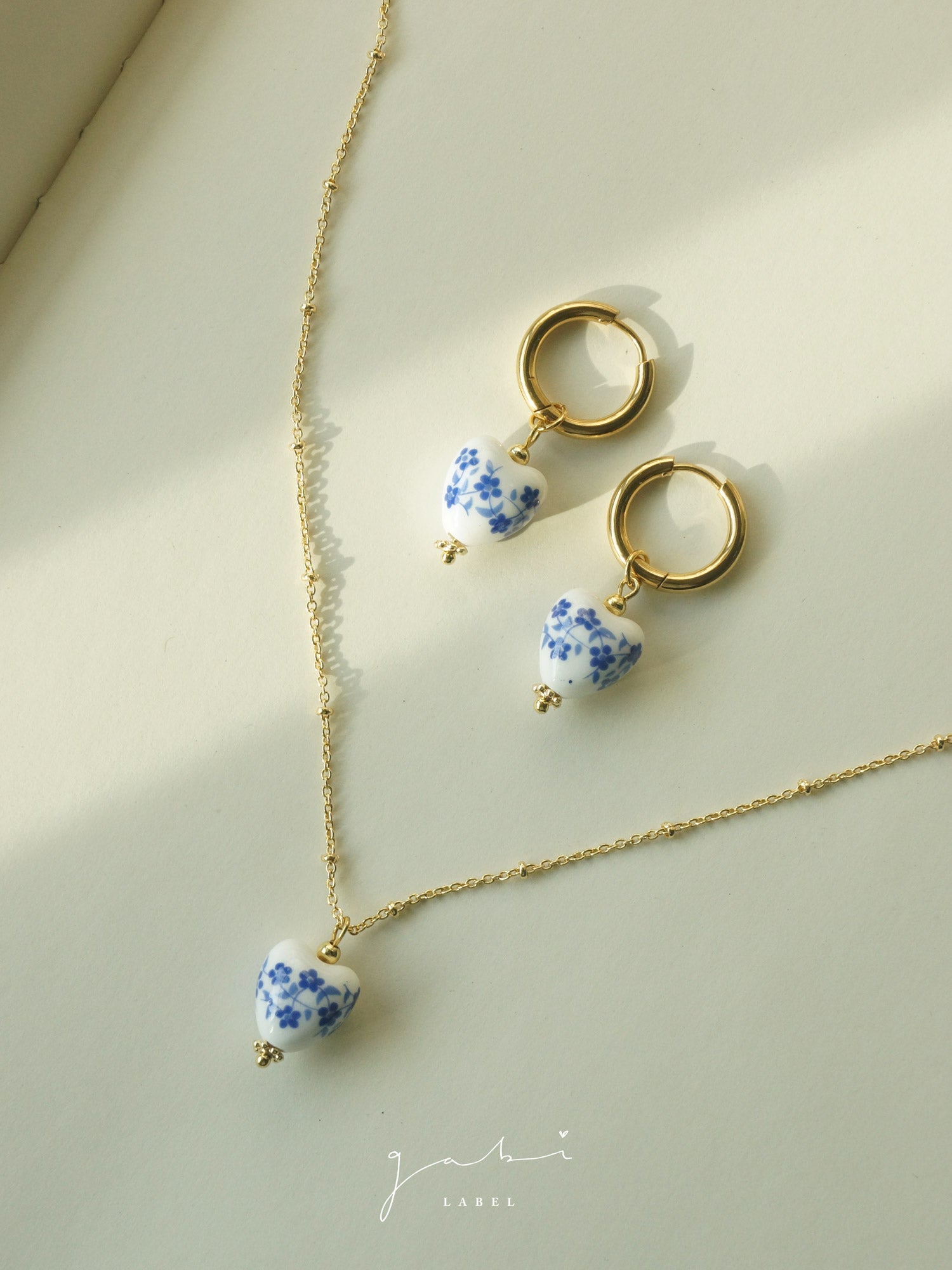 Ceramic Flower Heart Necklace - Blue