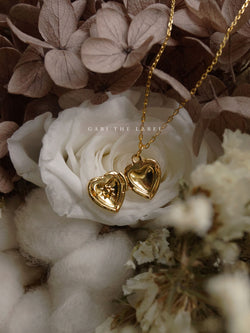 CALLIE Locket Necklace *18K Gold-plated