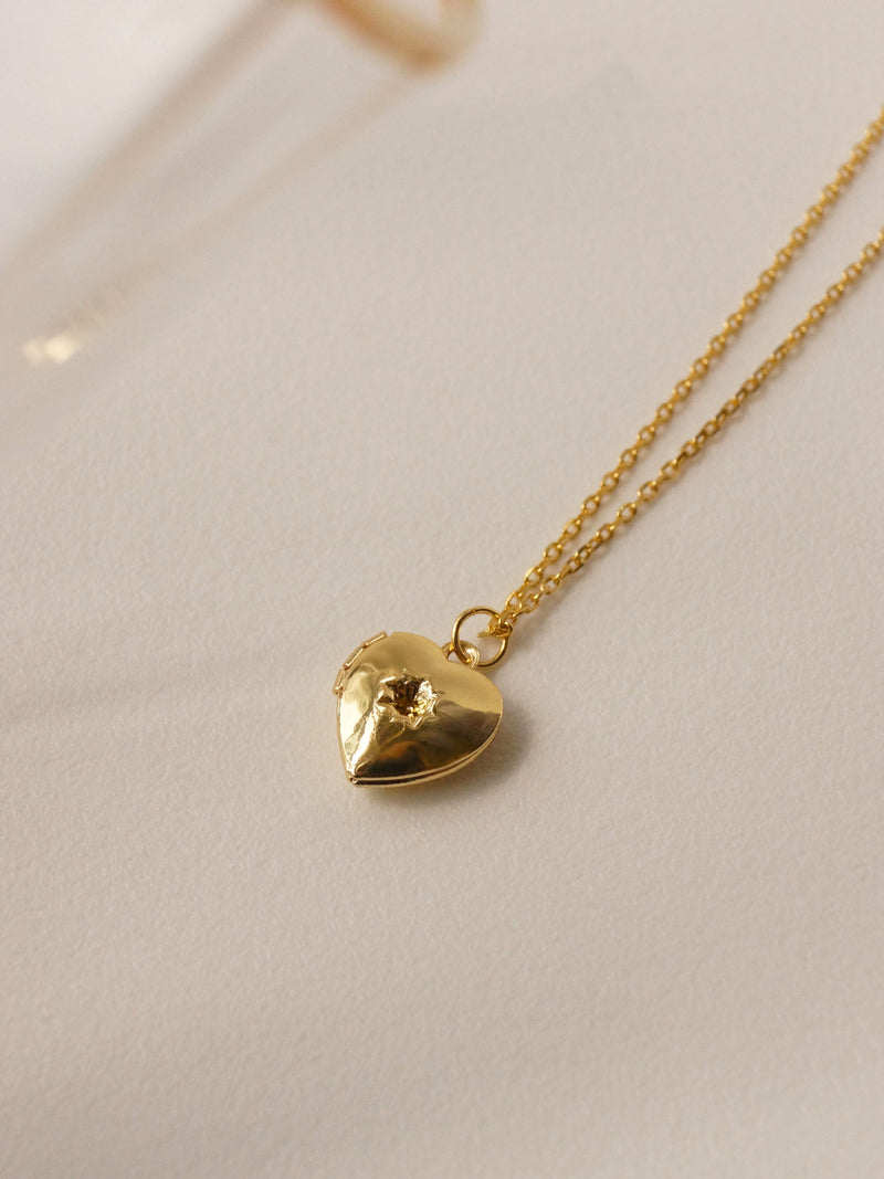 CALLIE Locket Necklace *18K Gold-plated – Gabi The Label