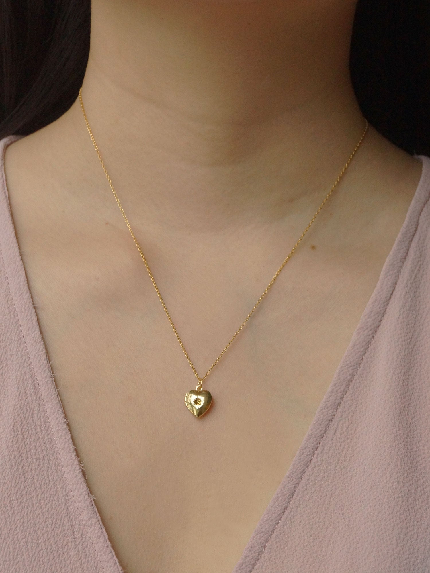 CALLIE Locket Necklace *18K Gold-plated
