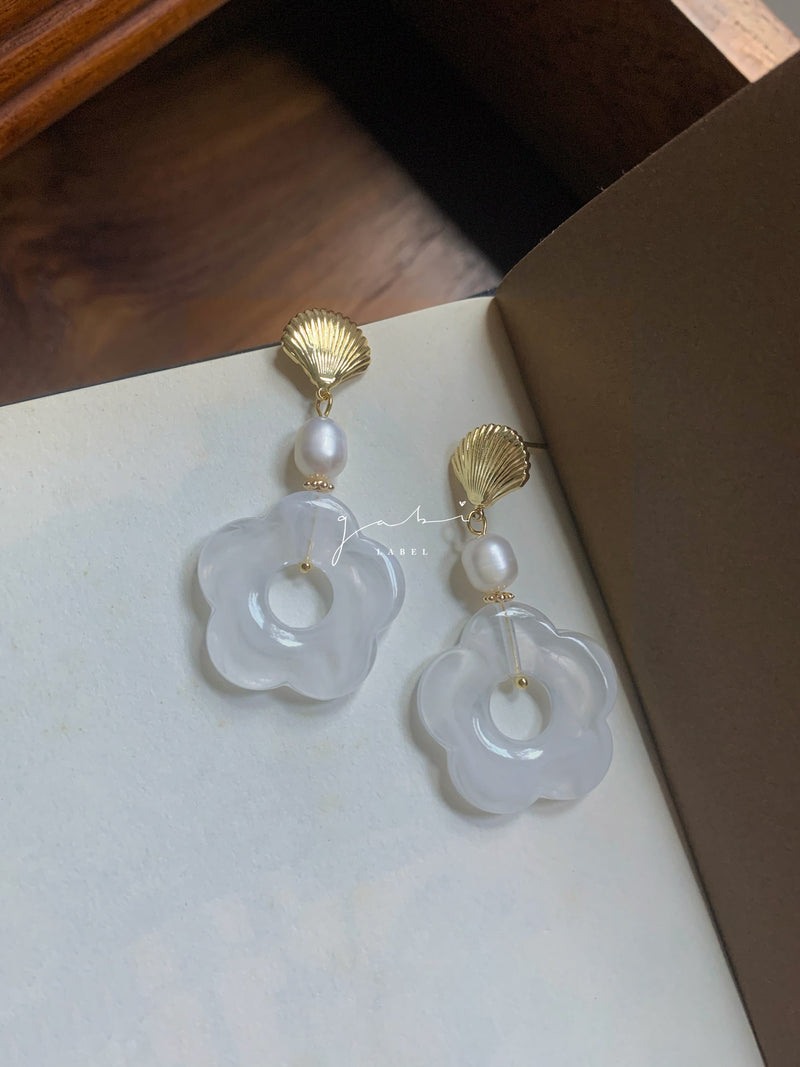 Vintage Camellia Earrings *18K Gold-plated