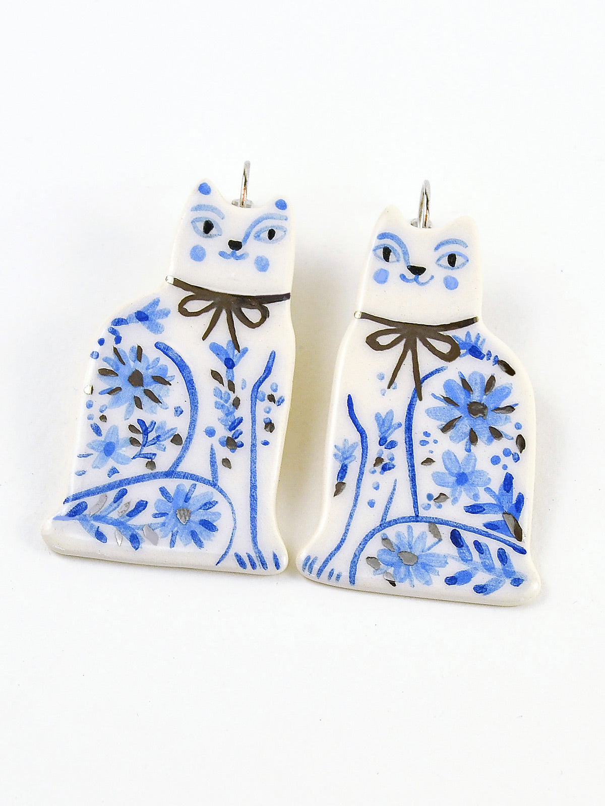 Ceramic Handpainted Cat Earrings with Flowers - Silver/Blue