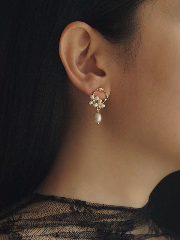 CHARLOTTE Earrings - Pearl *S925 Earposts
