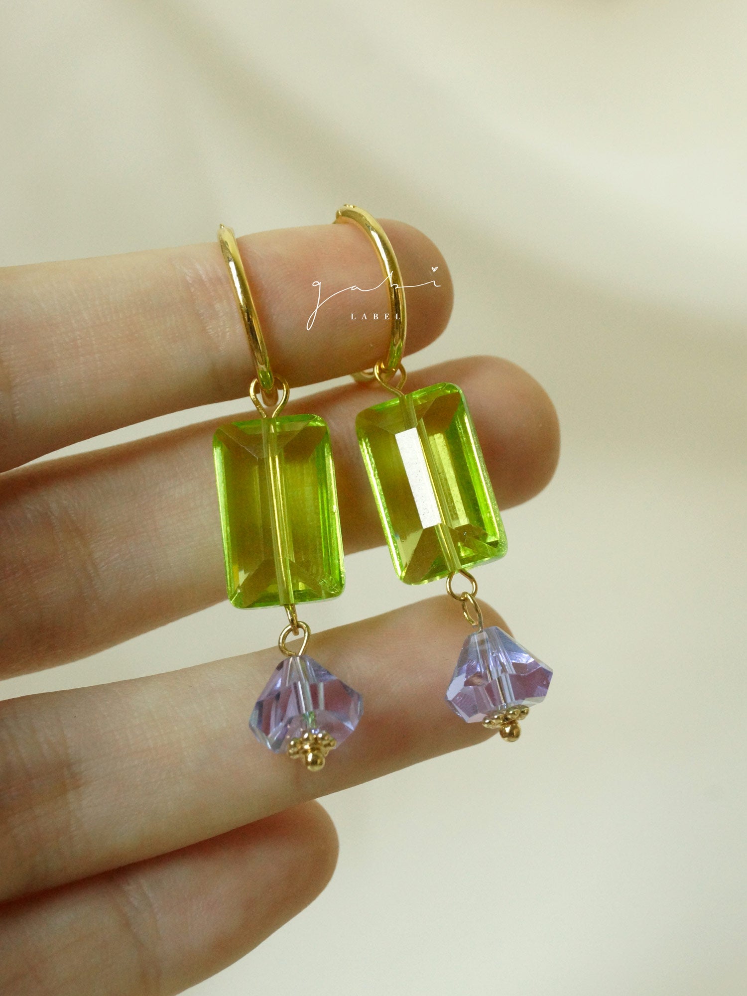 Boucles d'oreilles créoles en cristal de verre coloré