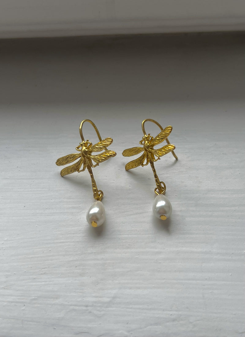 Dragonfly Teardrop Pearl Earrings