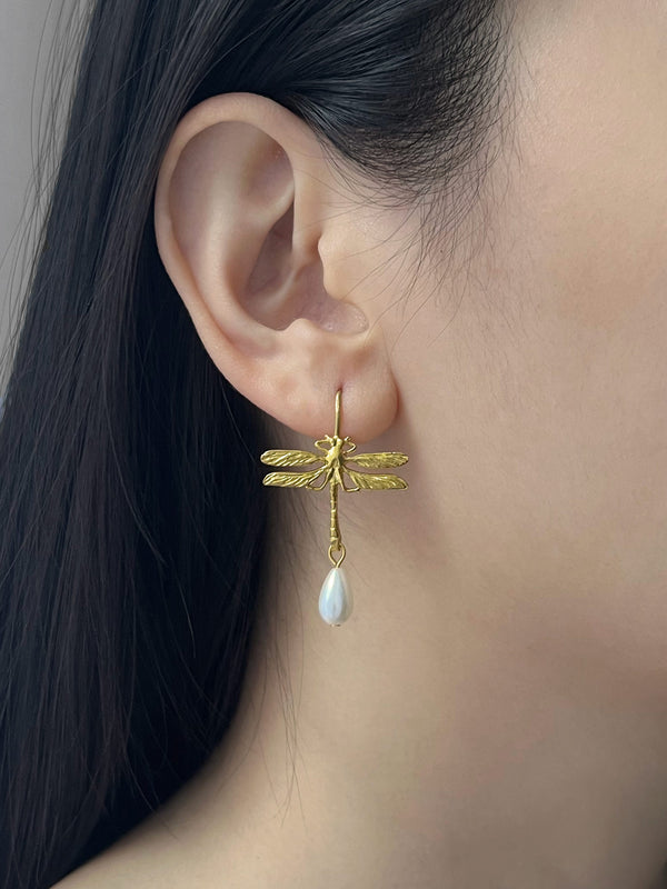 Dragonfly Teardrop Pearl Earrings