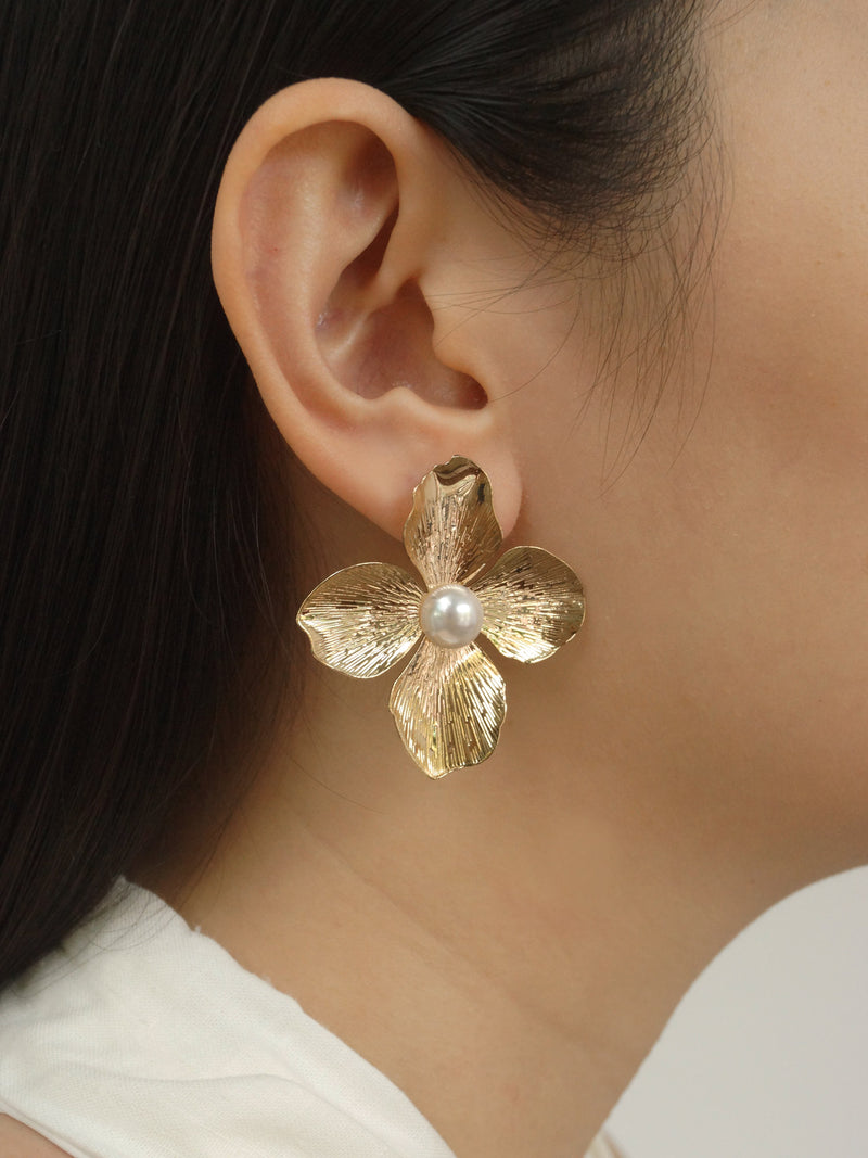 Large Flower Earstuds