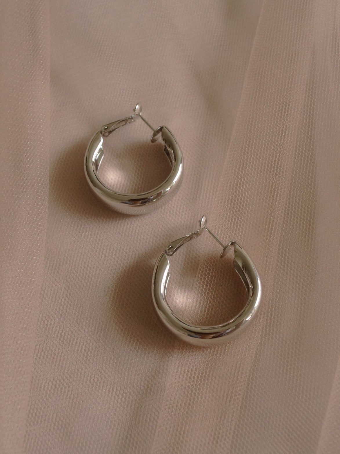 Chunky Essential Hoops - Silver