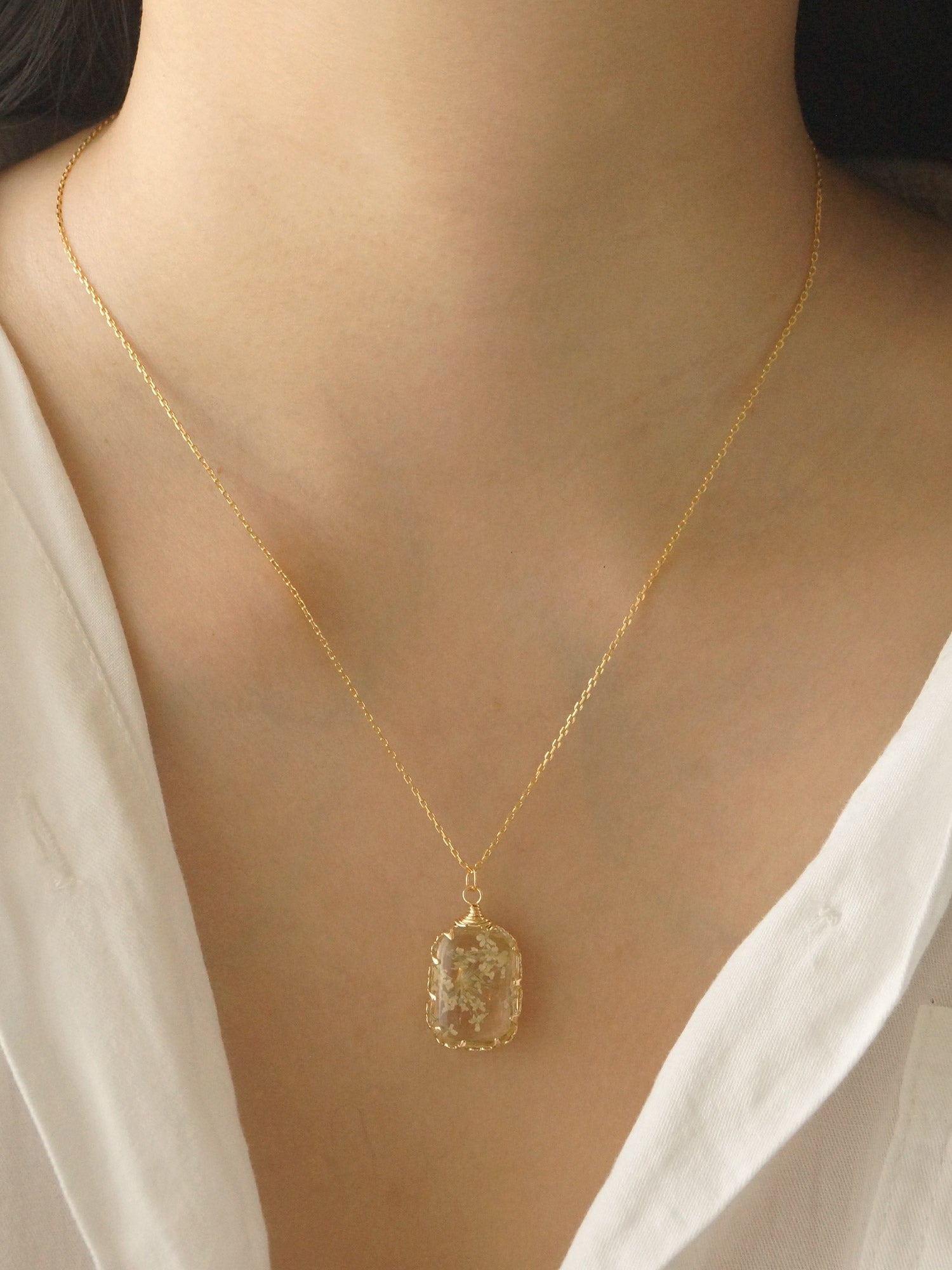 GINNY Flower Necklace *18K Gold-plated