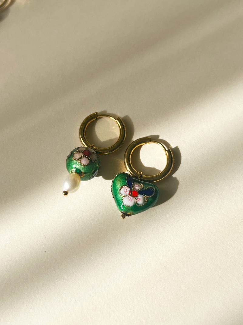 Heart-shaped Green Flower Cloisonne Mismatched Hoops