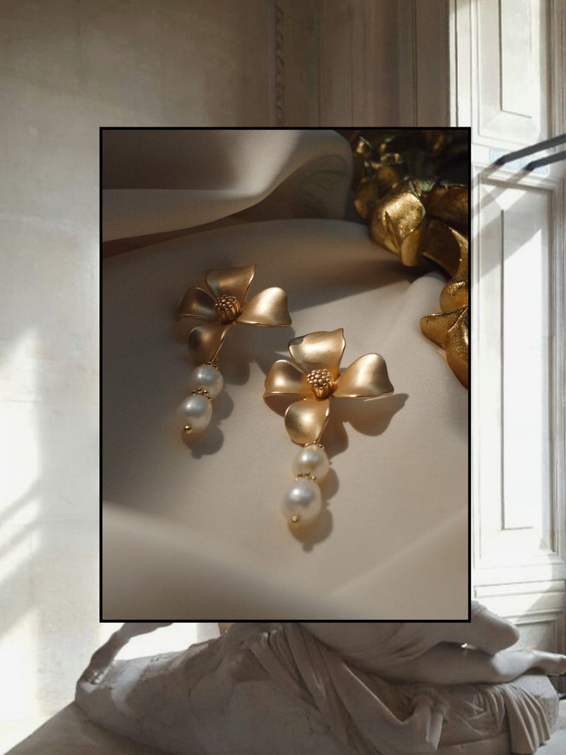 Lou Flower Earrings *18K Gold-plated