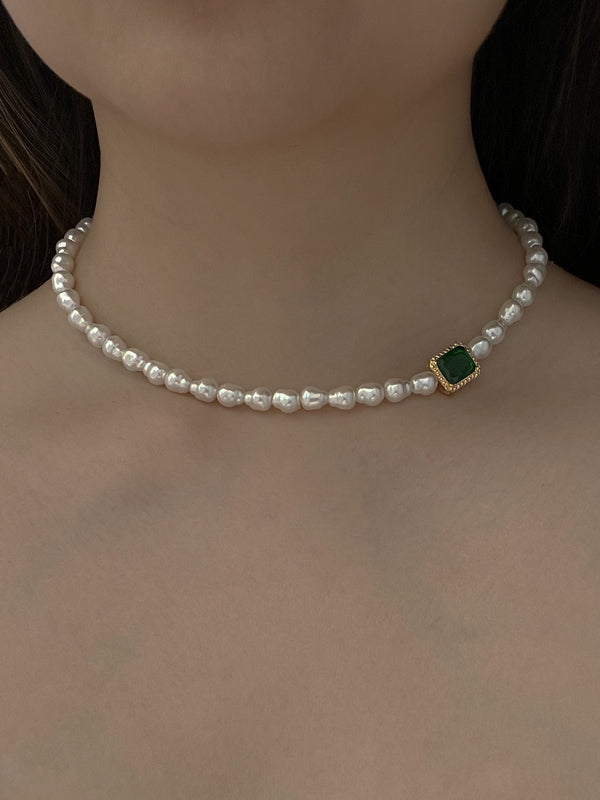 Baroque Pearl Necklace with Emerald Gemstone