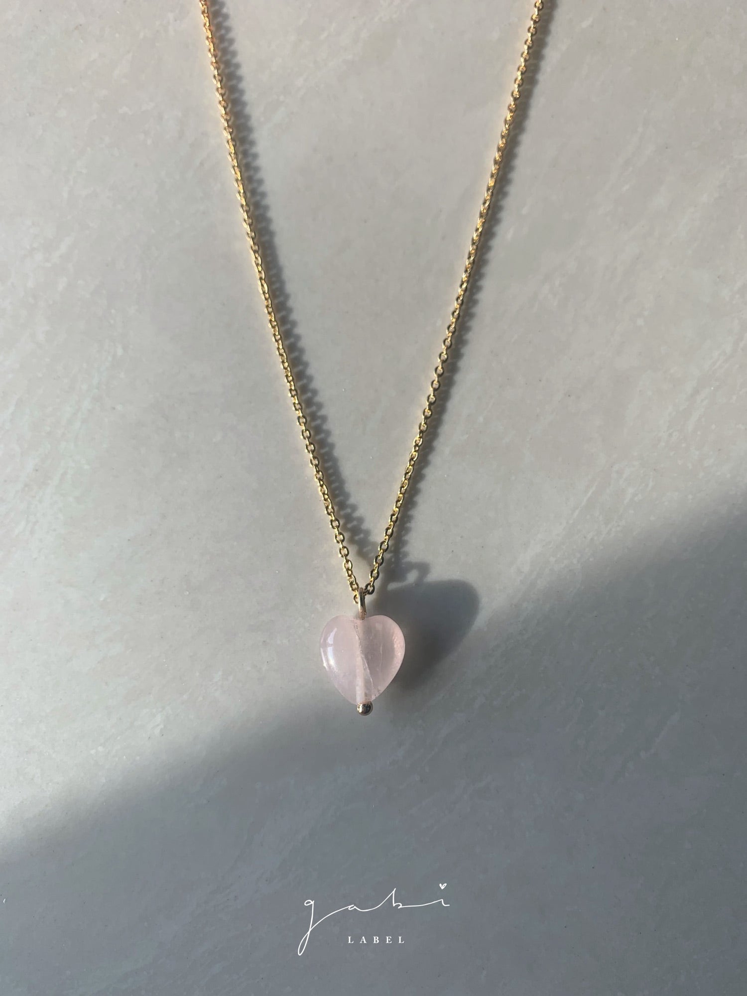pink heart necklace 2f344d73 1e7f 46ad b40b 6c86a90cbaec