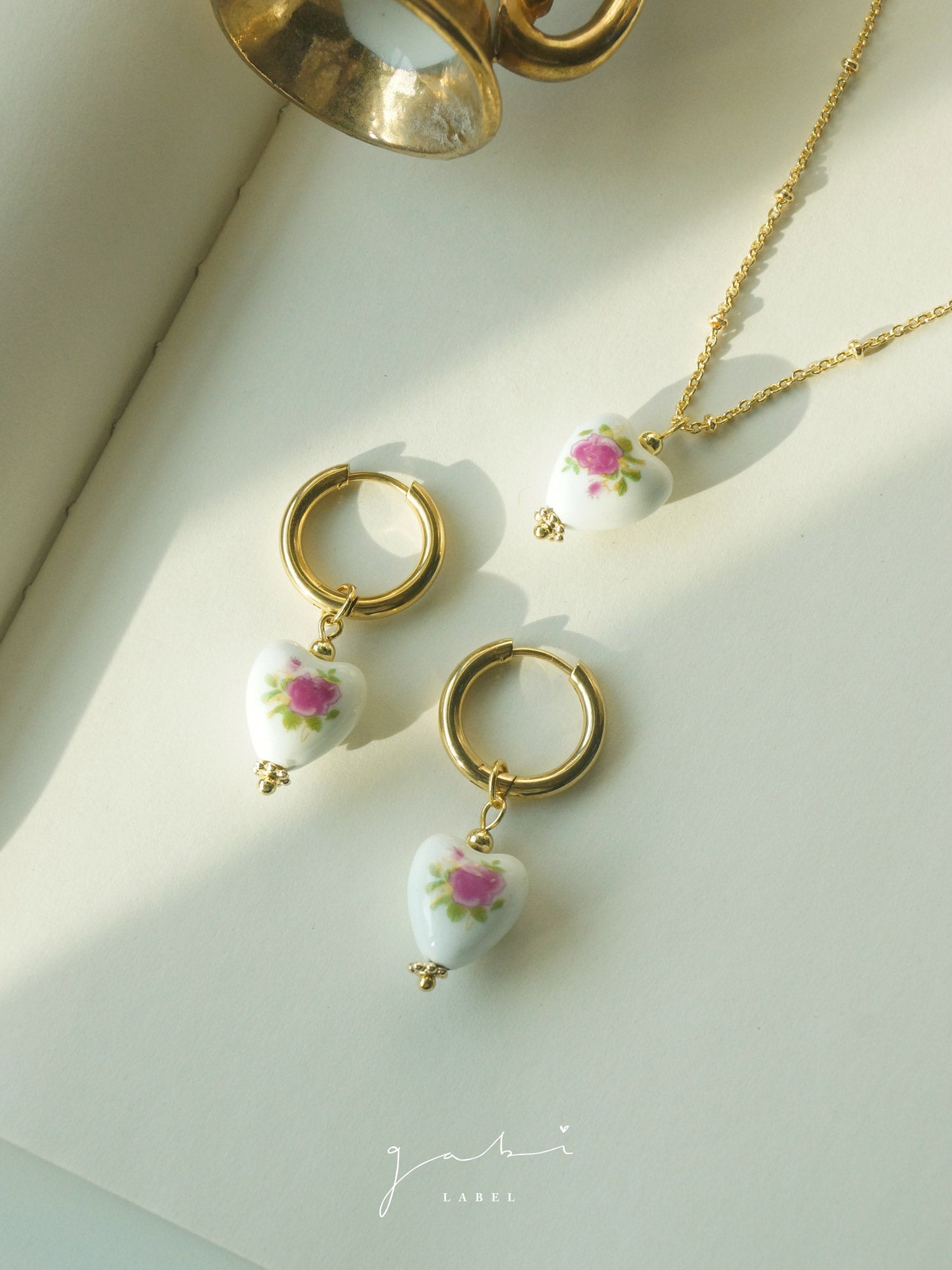 Ceramic Flower Heart Necklace - Pink