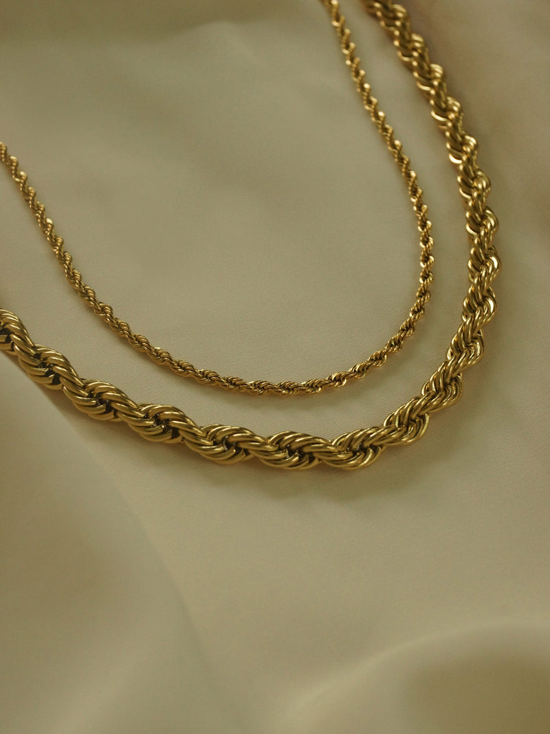 ELLIE Locket Necklace *18K Gold-plated – Gabi The Label