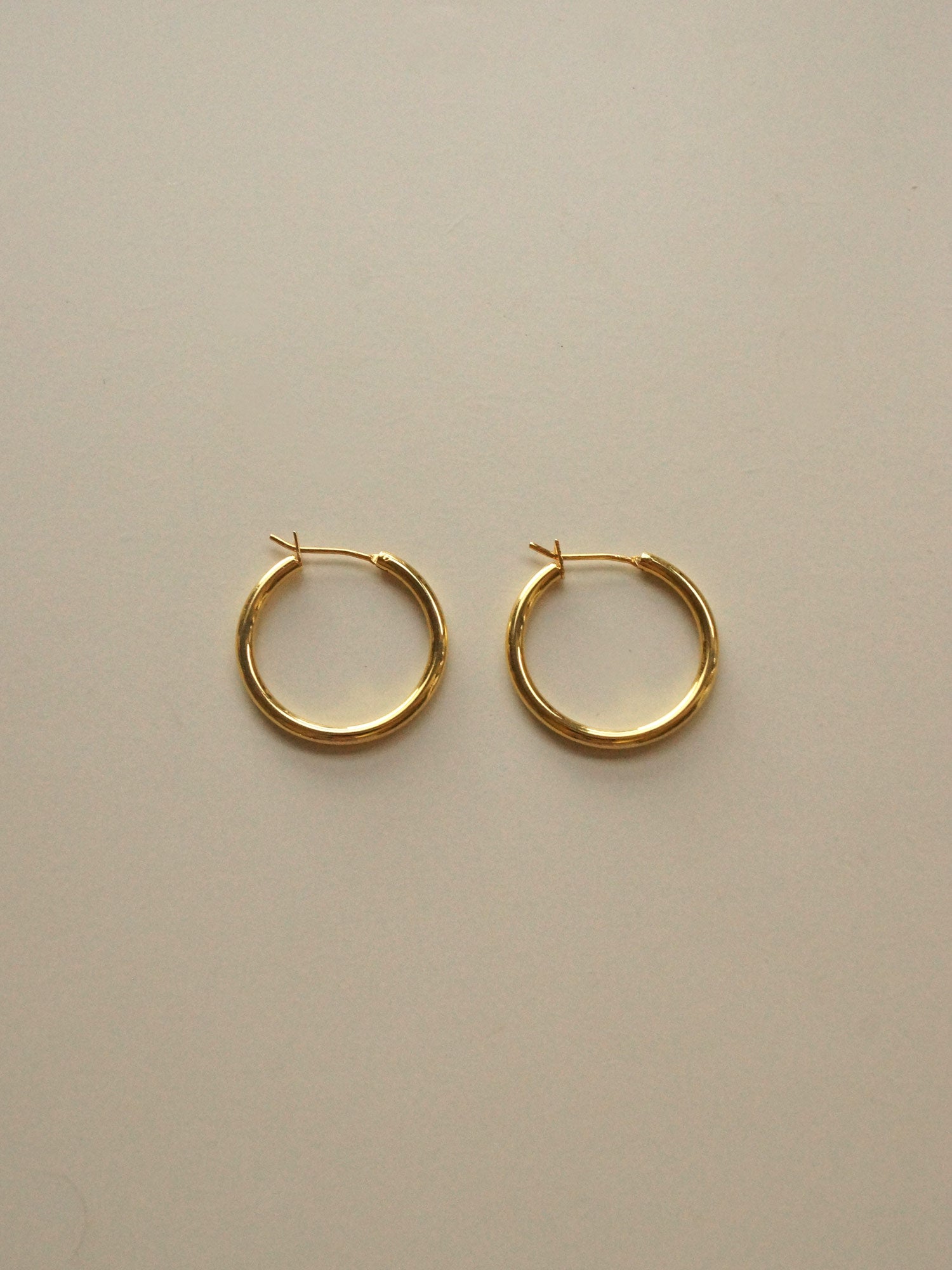 Essential Thin Hoops - Small *18K Gold-plated S925