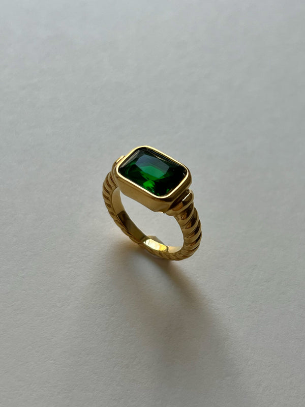 Rectangular Gemstone Twist Ring - Emerald Green