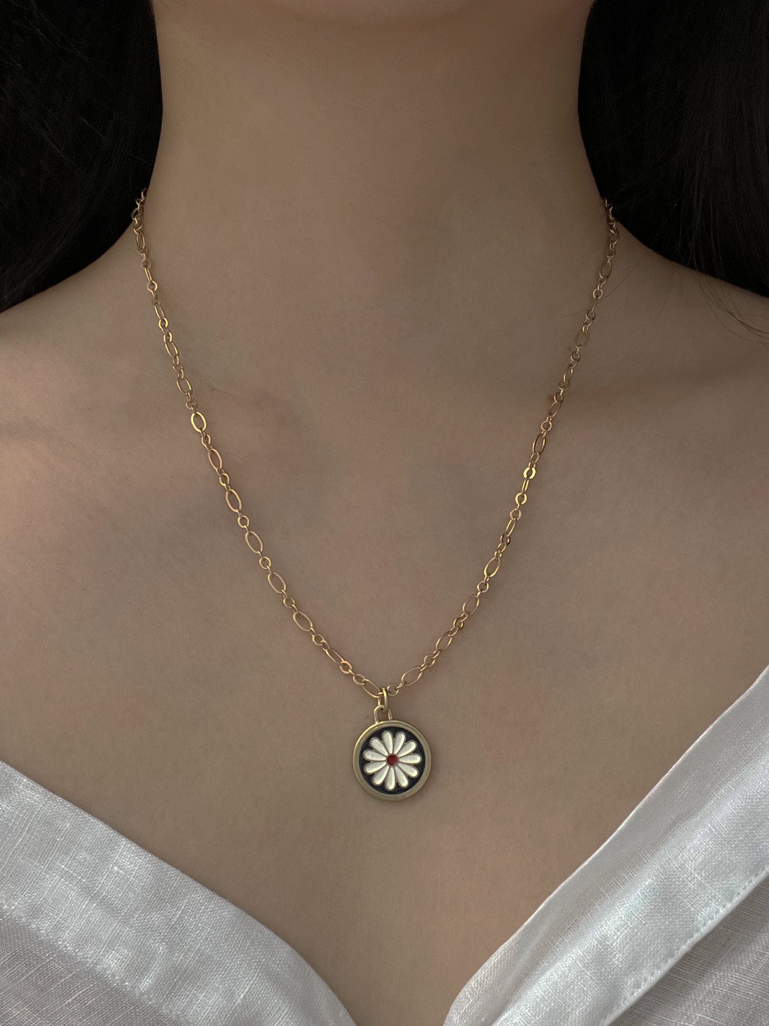vintage flower necklace