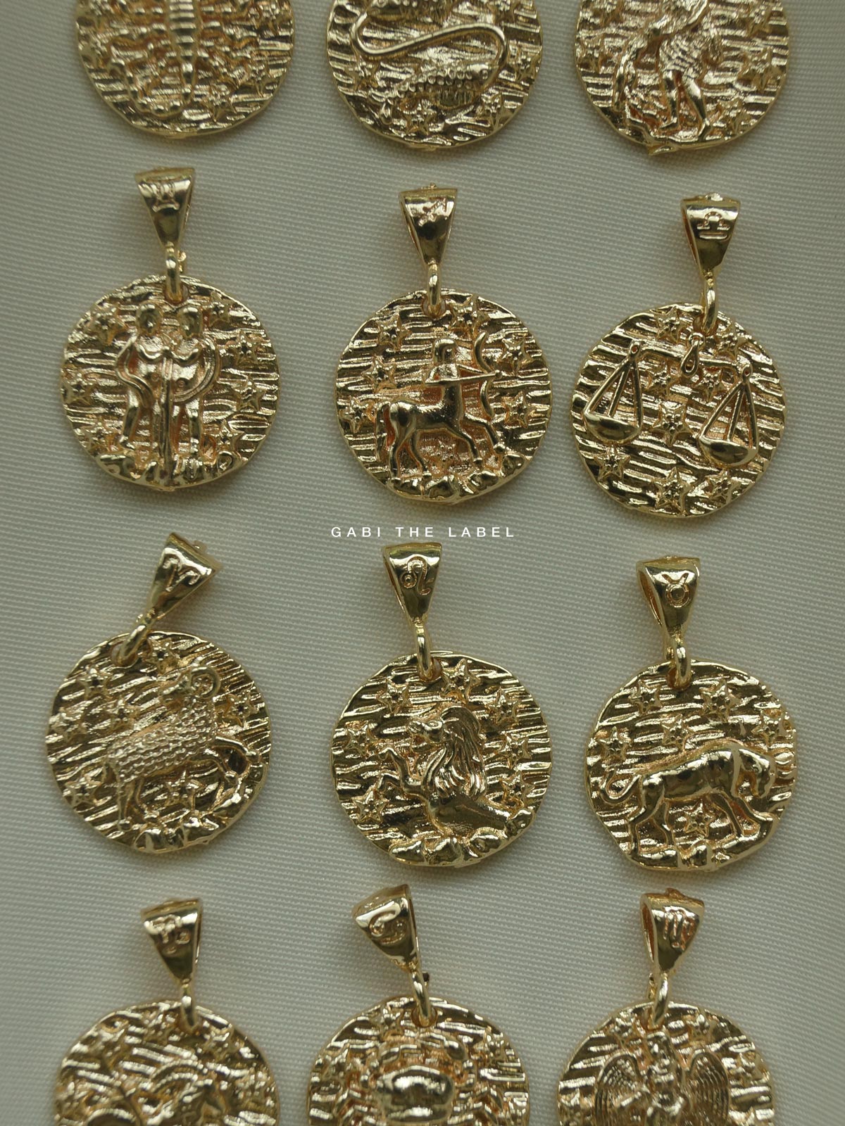 Collier de pièces du zodiaque *Plaqué or 18 carats